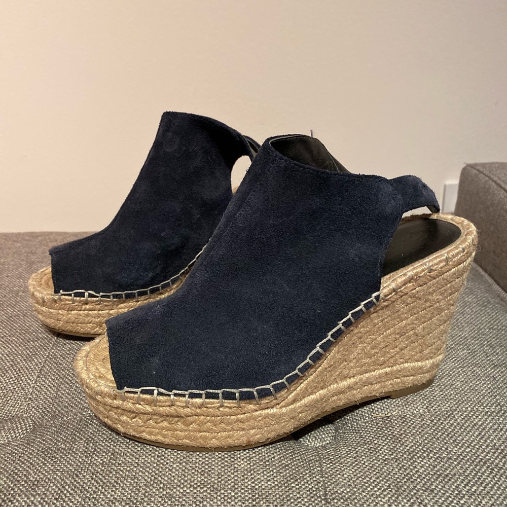 Kenneth Cole size 7 wedges